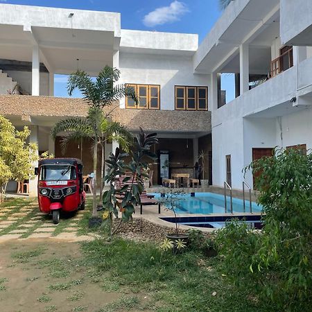 Share Safari Family Bungalow Удавалаве Экстерьер фото