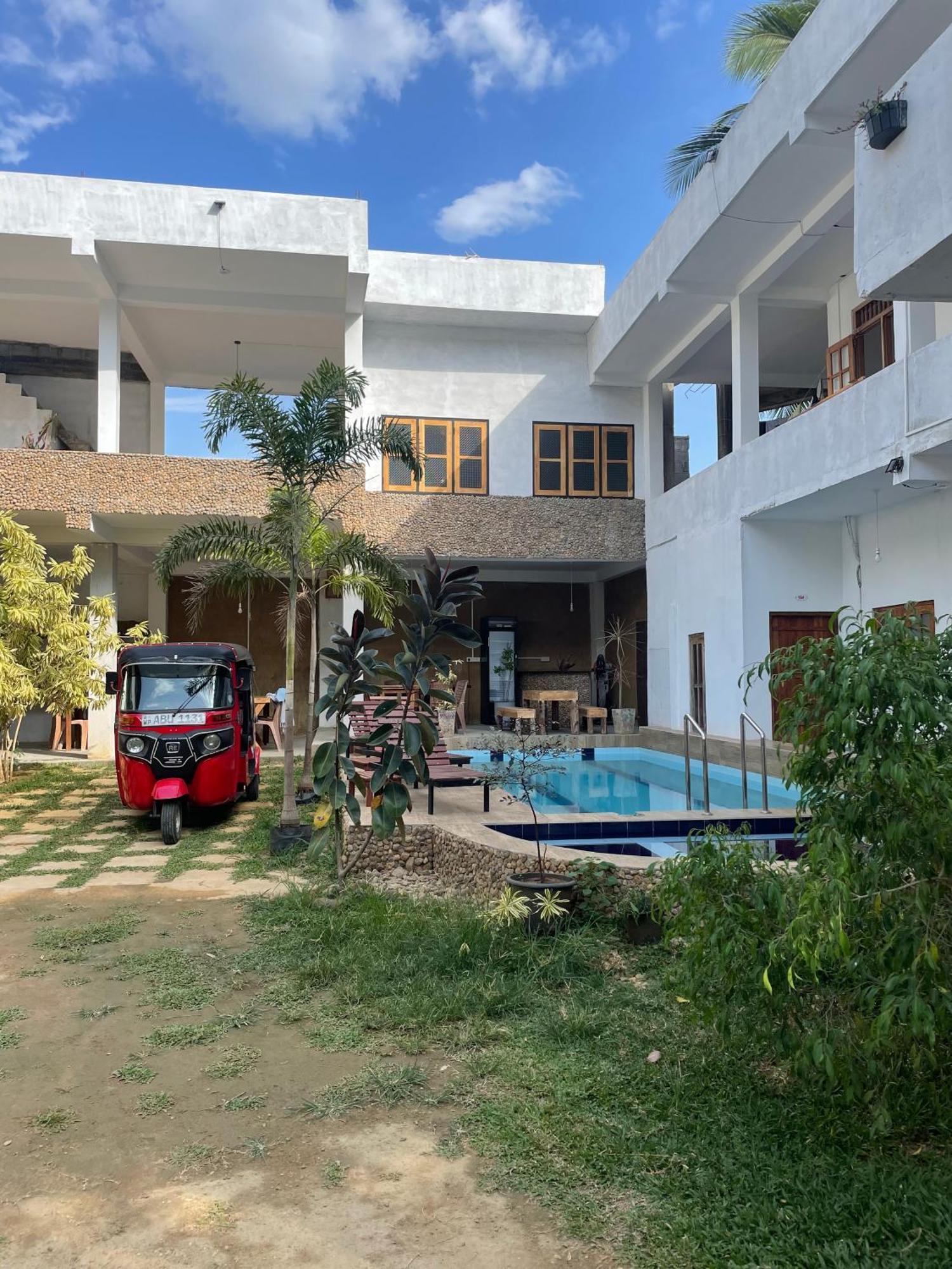 Share Safari Family Bungalow Удавалаве Экстерьер фото